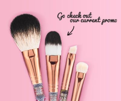 Creaza-ti Prima Colectie De Pensule De Machiaj